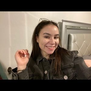 Meet your Posher, Janice